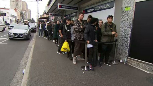 Hundreds of Kanye West fans clogged Brunswick street, Fitzroy over the weekend to get their hands on limited-edition merchandise. (9NEWS)