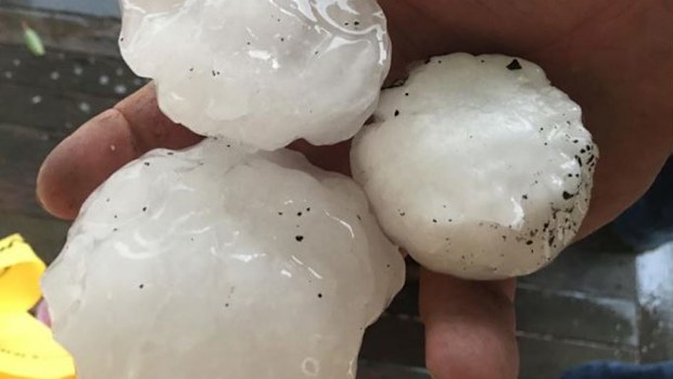 Huge hail stones fell across south-east Queensland. (Twitter)