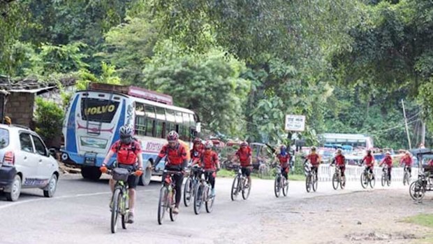 Hundreds of Buddhist nuns from the Drukpa Order are cycling through the Himalayas. (Supplied)