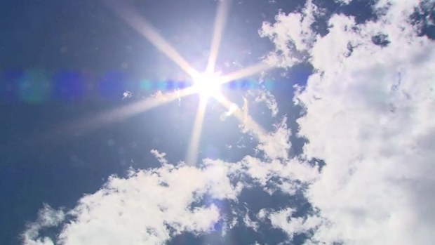 Heatwave will hit SA, NSW and VIC this week. (9NEWS)