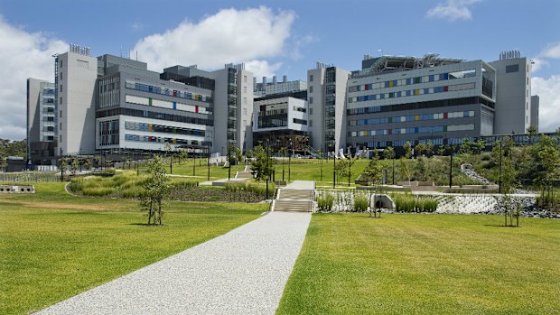 A man is being tested for Ebola virus at Gold Coast University Hospital. (AAP)
