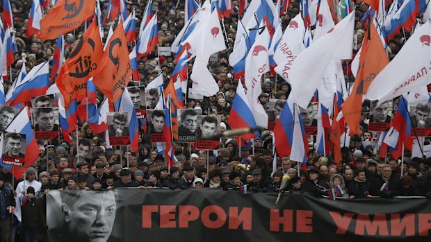 Members of the march in memory of murdered Russian opposition veteran leader Boris Nemtsov. (AAP)