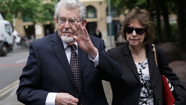Rolf Harris arrives at Southwark Crown Court with his niece Jenny Harris. (AAP)