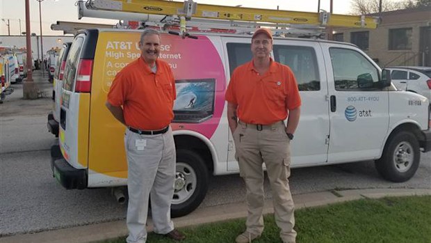 Mike Snyder donated 70 per cent of his kidney to his former boss. (supplied/AT&amp;T)