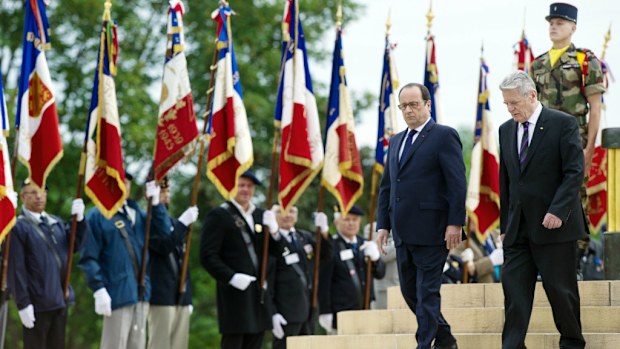 French President Francois Hollande and his German counterpart Joachim Gauck attend a commemoration ceremony at the WWI Hartmannswillerkopf National Monument. (Getty)