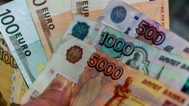 The Russian ruble has crashed to an unprecedented low. (AAP/Stock)