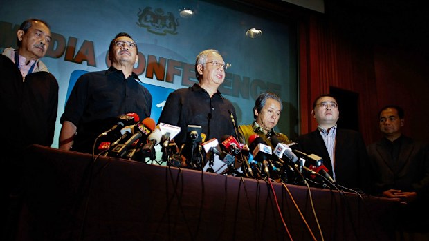 Malaysian Prime Minister Najib Razak confirmed the MH17 black boxes would be handed over to Malaysian authorities.