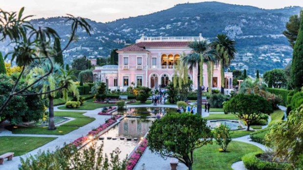 Villa Les Cedres, via Instagram @aisedillonphotography