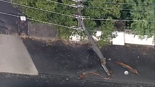 Fallen power line on Punt Road. (9NEWS)