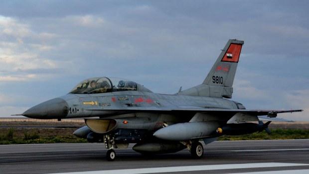 An Egyptian F-16 prepares to take off for a bombing raid in Libya. (AAP)