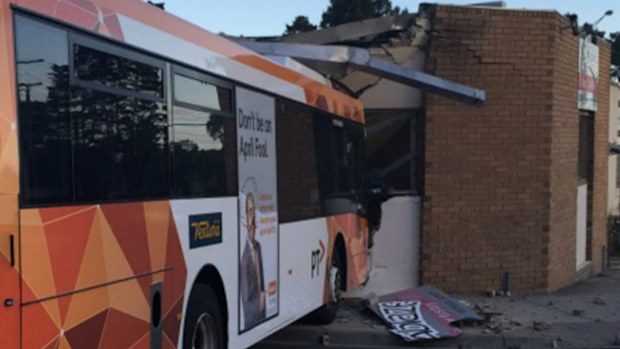 An empty bus crashed into a busy salon in Melbourne last night. (9NEWS)