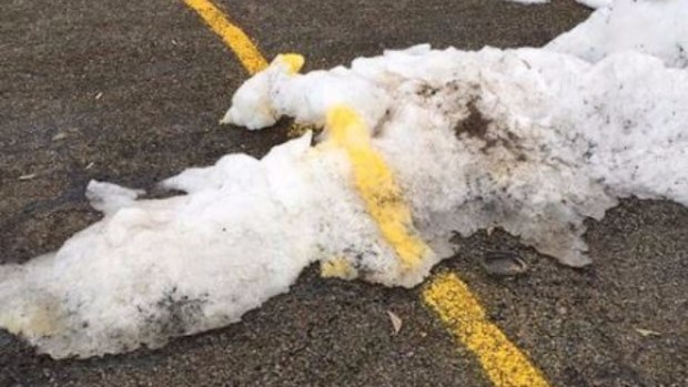 Enterprising or lazy? Car park markings at Mount Hotham. (@RossAndJohn)