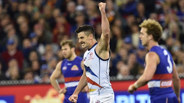 Taylor Walker was inspirational for the Crows. (AAP)