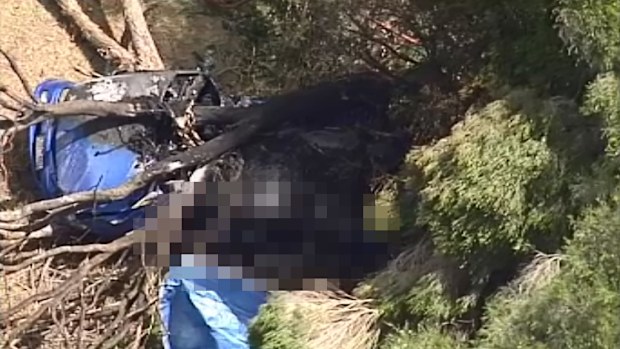 Two people have died following a collision on the Mornington Peninsula Freeway. (9NEWS)