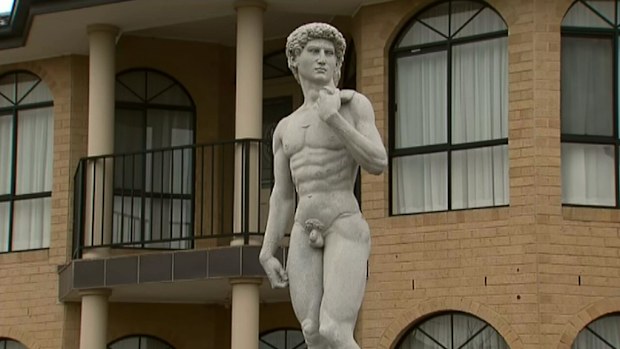 The statue has taken pride of place for only a few weeks. (9NEWS)