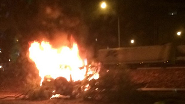 A car on fire on the Mitchell Freeway. (Twitter/@lukehughes38)