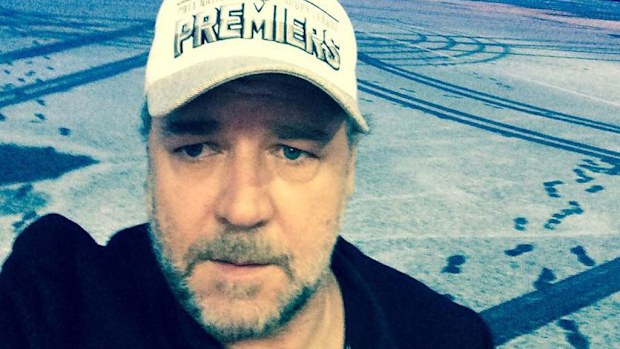 Russell Crowe looking a little lonely in NewfoundLand. (Twitter)