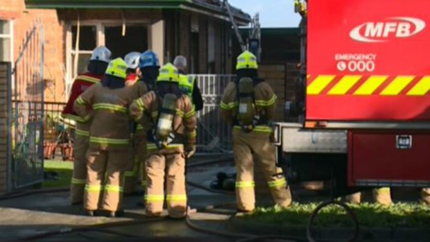 Emergency crews responded to the fire in Bentleigh East earlier today. (9NEWS)