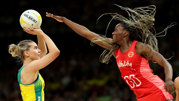 Kiera Austin of the Diamonds is challenged by Funmi Fadoju of the Roses.