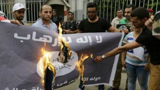 The #BurnISISFlag challenge is being taken up by Lebanon's youth. (Twitter)