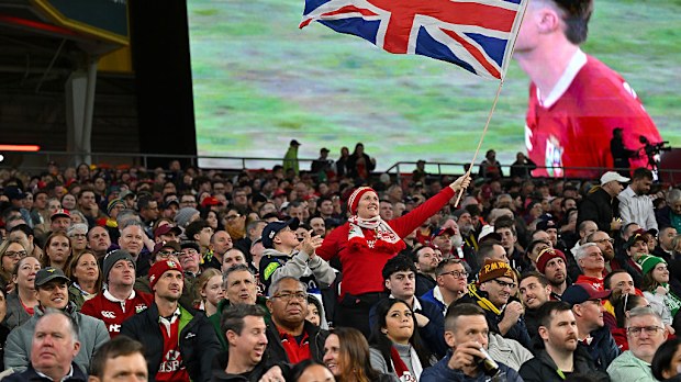 Queensland Reds ve Britanya & İrlanda Lions maçındaki taraftarlar.