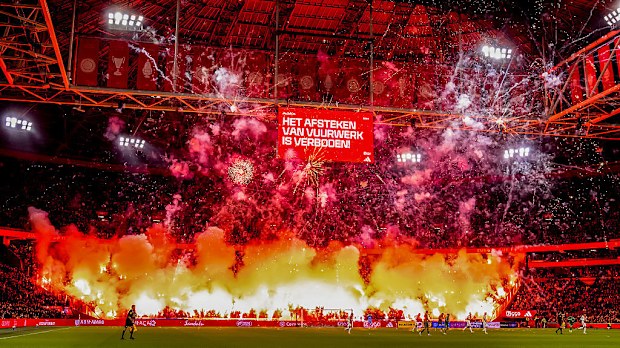 Havai fişekler Johan Cruijff Arena'da. 