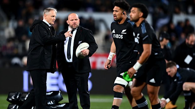 Assistant coach Joe Schmidt and forwards coach Jason Ryan of the All Blacks in 2022 in Christchurch.