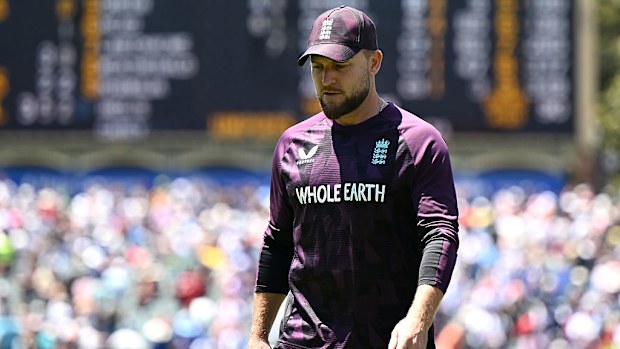 İngiltere koçu Brendon McCullum, Üçüncü Test Maçını kaybettikten sonra.