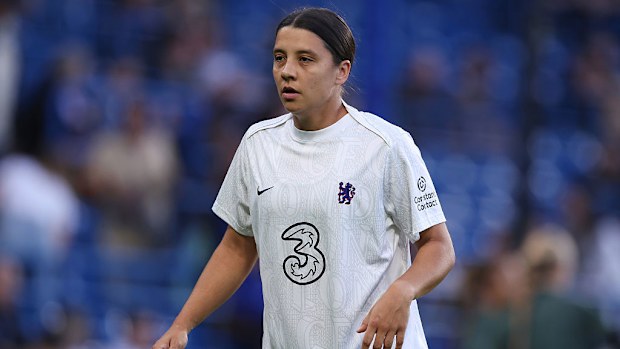 Sam Kerr of Chelsea warms up.
