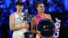 Winner Elena Rybakina poses with runner-up Aryna Sabalenka.