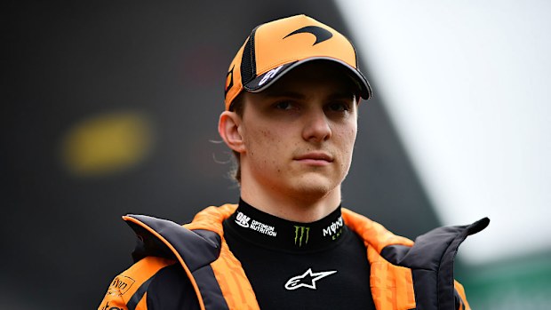 Oscar Piastri was pulled off the grid before the Chinese GP. 