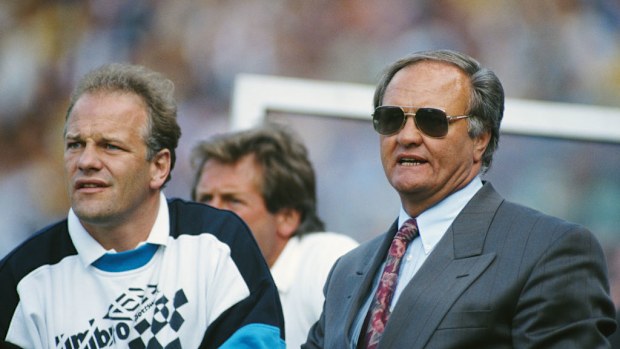 Aston Villa menajeri Ron Atkinson ve antrenör Andy Gray 1991'de.
