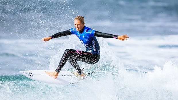 Stephanie Gilmore in action at Bells Beach.