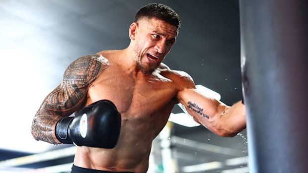 Sony Bill Williams durante uma sessão de treinamento no Optiya Boxing.