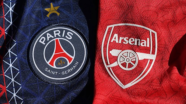 The match shirts of PSG and Arsenal.