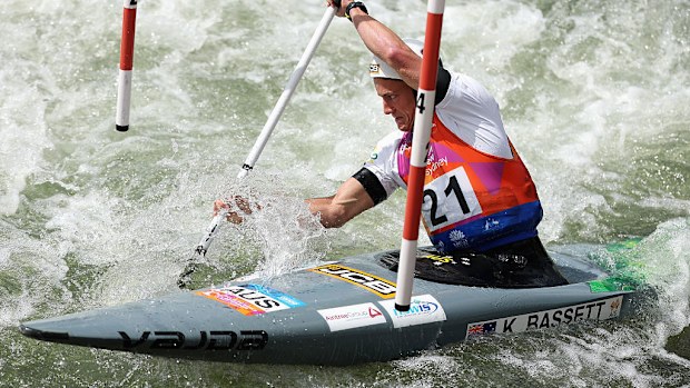 Kaylen Bassett, erkekler Kano Slalom finalinde.
