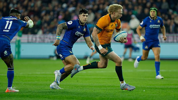 Juega el australiano Carter Gordon.