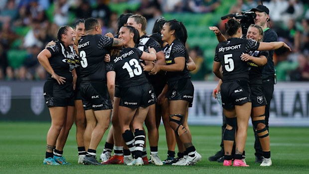 New Zealand celebrate winning the women's Pacific Championship match between Australia Jillaroos and New Zealand Kiwi Ferns.