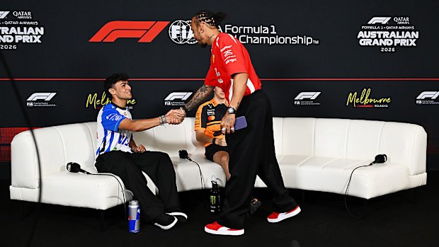 Arvid Lindblad bewondert Lewis Hamilton tijdens zijn ontwikkeling via de autosport naar de F1. 