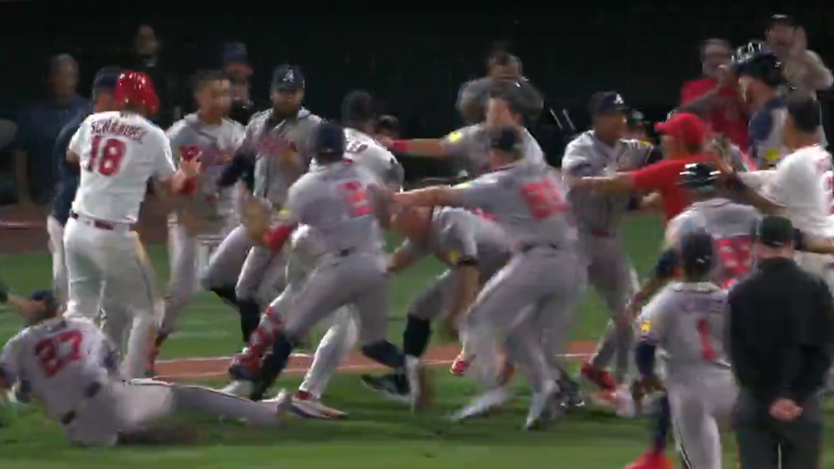 Baseball news 2026: Two players ejected after wild fight in Atlanta ...