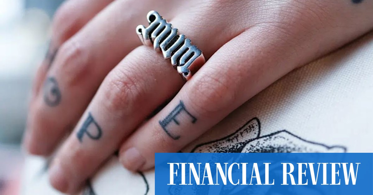 Does name jewellery make you look classy or cheap? - Vimarsana News