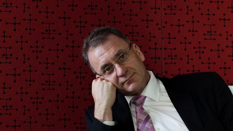 BofA veteran retail analyst, head of research David Errington retires