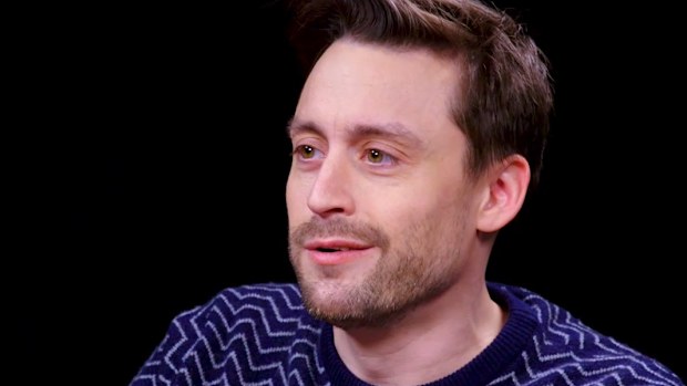 Kieran Culkin on Hot Ones on 9Now