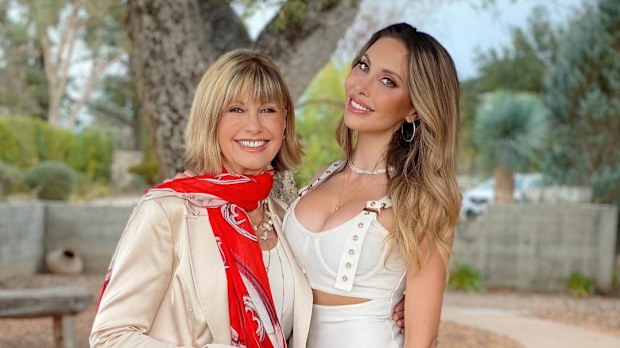 Olivia Newton-John's daughter Chloe Lattanzi says late star has 'sent  signs' after her death | Nine.com.au