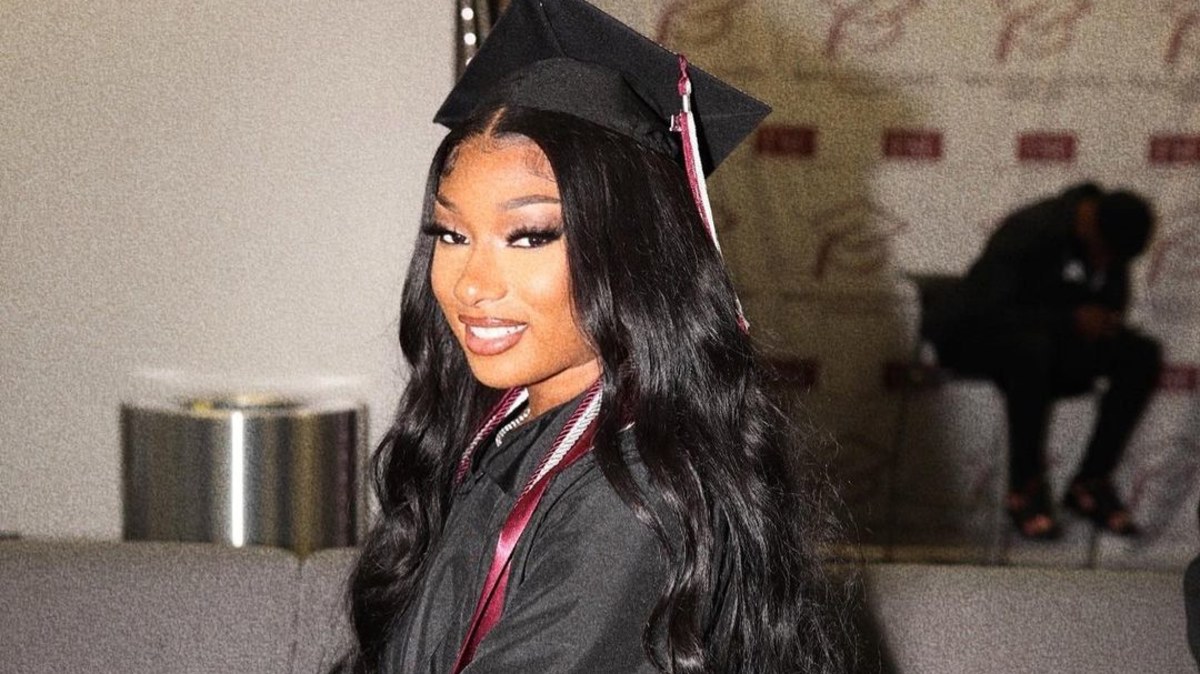 Rapper Megan Thee Stallion graduates college with surprise degree ...