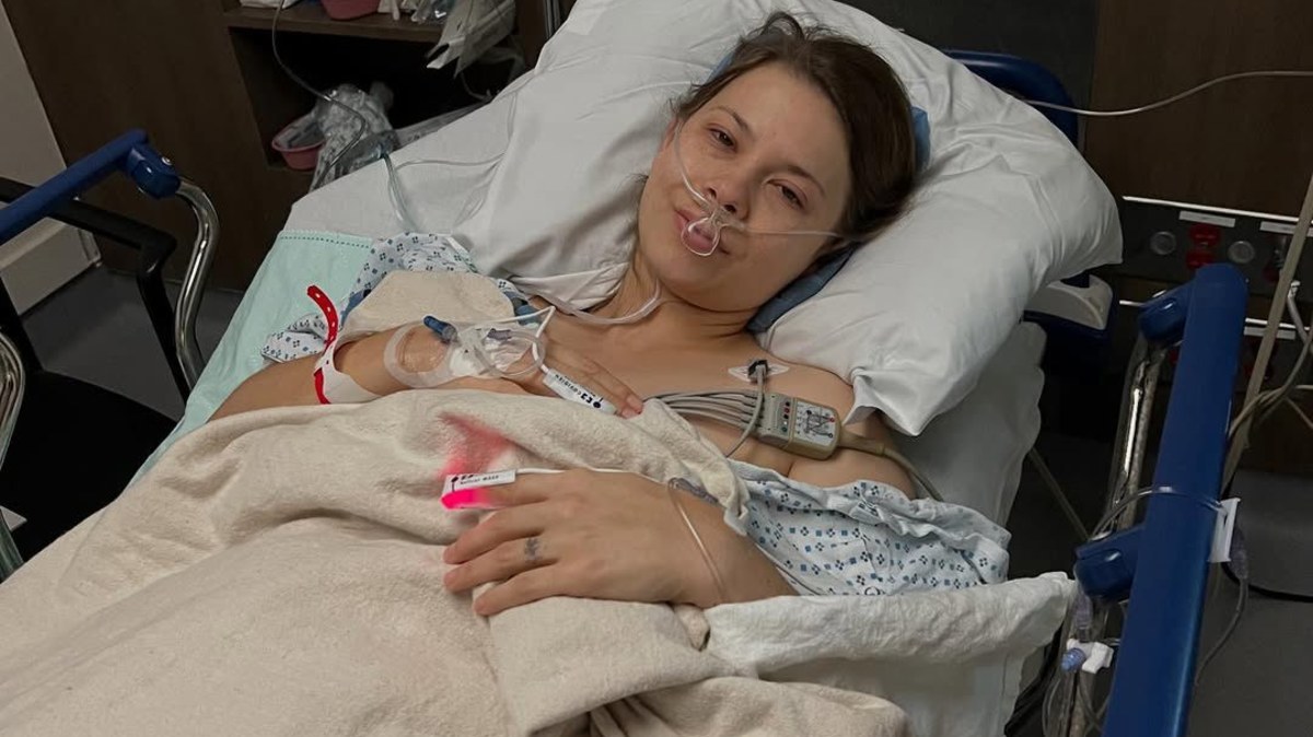 Robert Irwin gives health update on sister Bindi after emergency ...