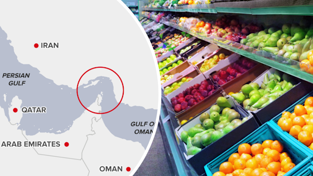 Strait of Hormuz / Fruit on supermarket shelf