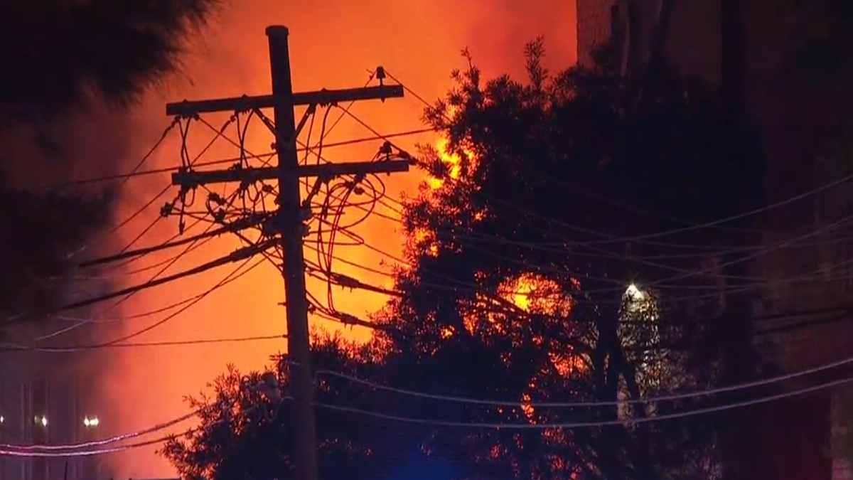 Marrickville fire update: Blaze erupts at industrial site in Sydney's ...