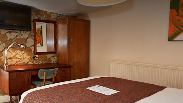Queen Elizabeth once stayed at Cross Hands Hotel after being stranded in storm