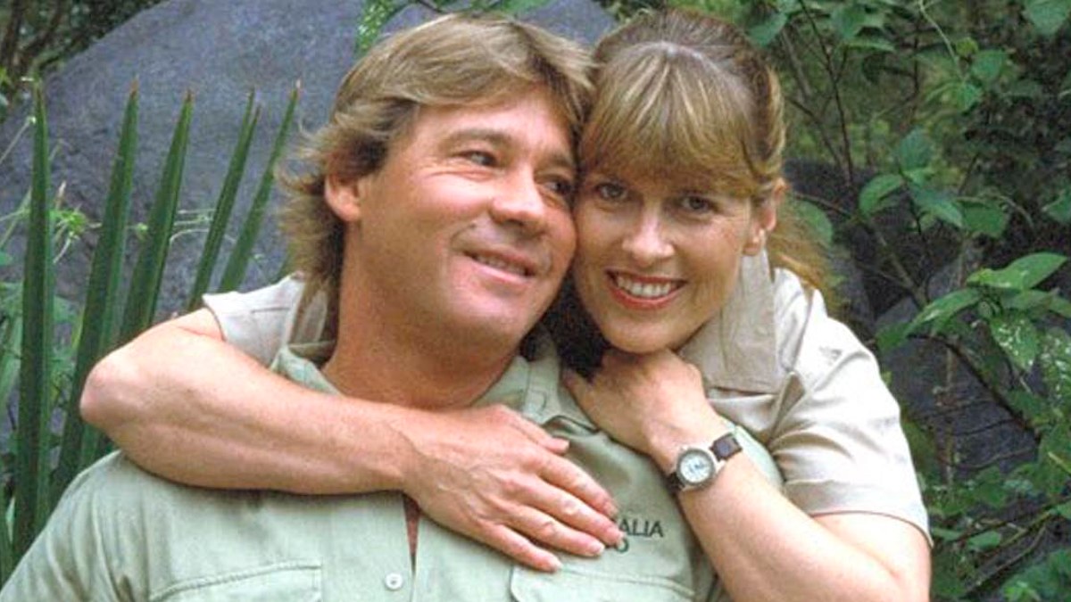 Terri Irwin shares never-before-seen photo of moment late husband Steve ...